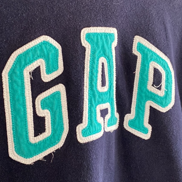 ✨3 for $25✨ Gap Hoodie - Picture 2 of 3